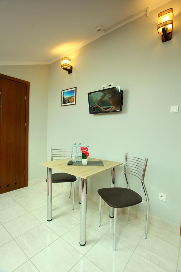 Hostel Bazar Краков Экстерьер фото