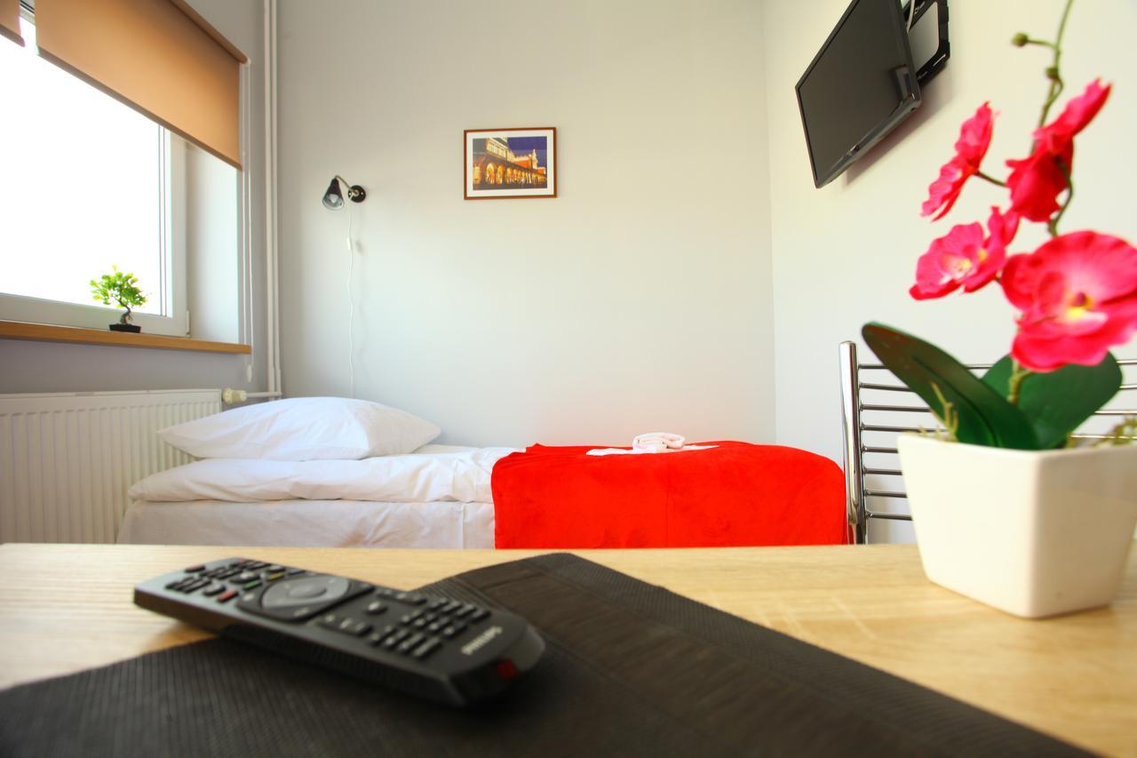 Hostel Bazar Краков Экстерьер фото