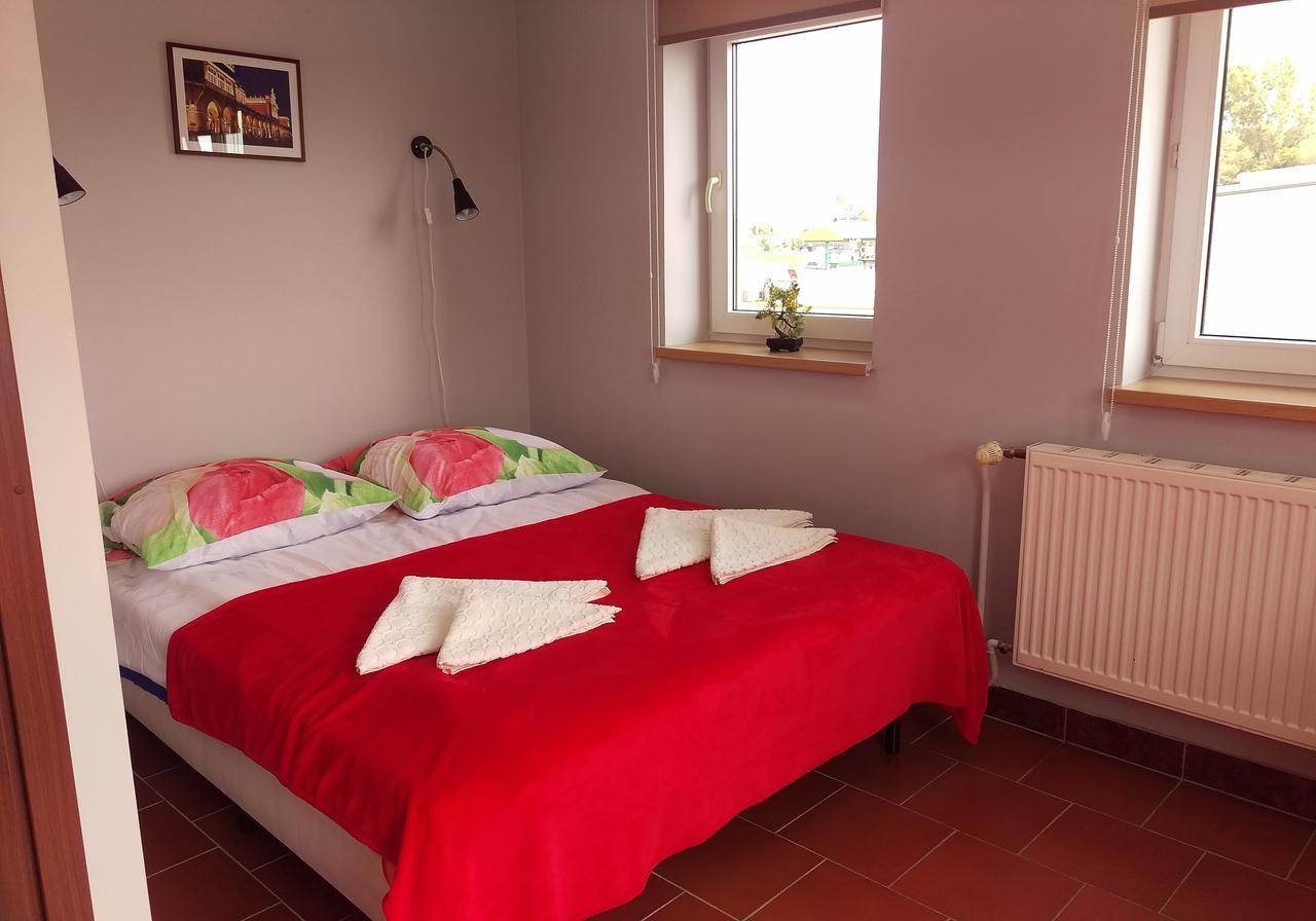 Hostel Bazar Краков Экстерьер фото